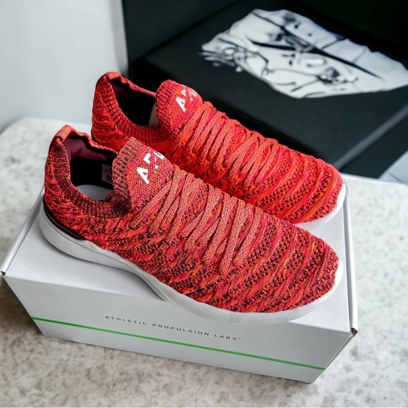 APL Techloom Wave Women’s Sneakers Running Shoes Burgundy/Magenta/Melange/Black - Picture 3 of 4